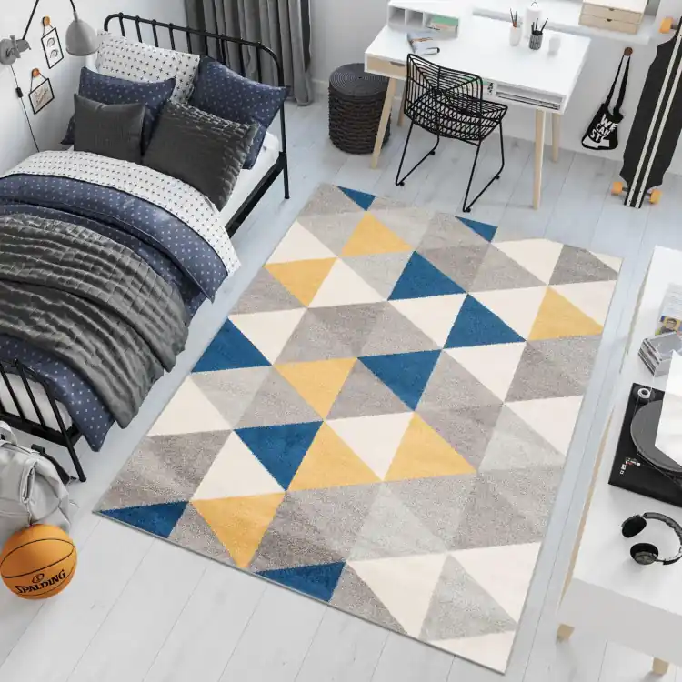 Covor multicolor cu triunghiuri | Ofertă