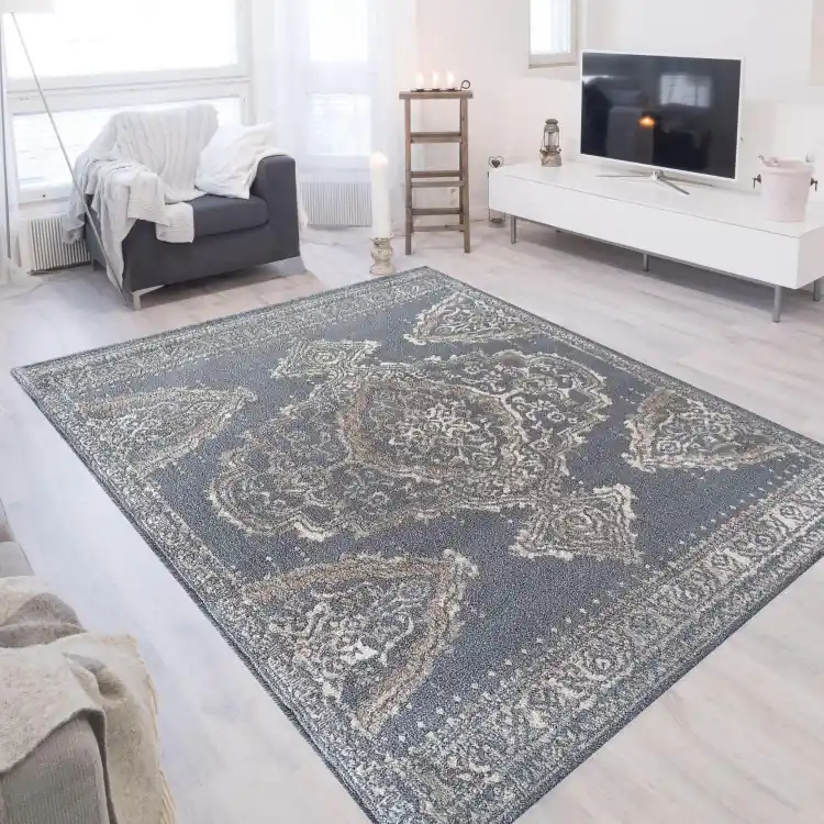 Covor gri cu ornament - Reducere mare