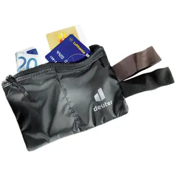 Economisește mai mult | Portmoneu Deuter Security Flip In black