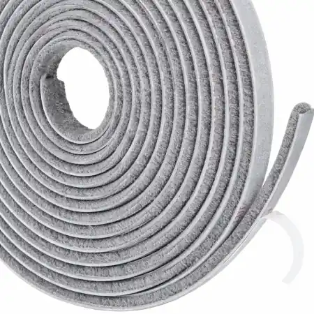 Acum disponibil - Perie autoadeziva 6 metri, antipraf, 9 x 5 mm, gri, Hafele