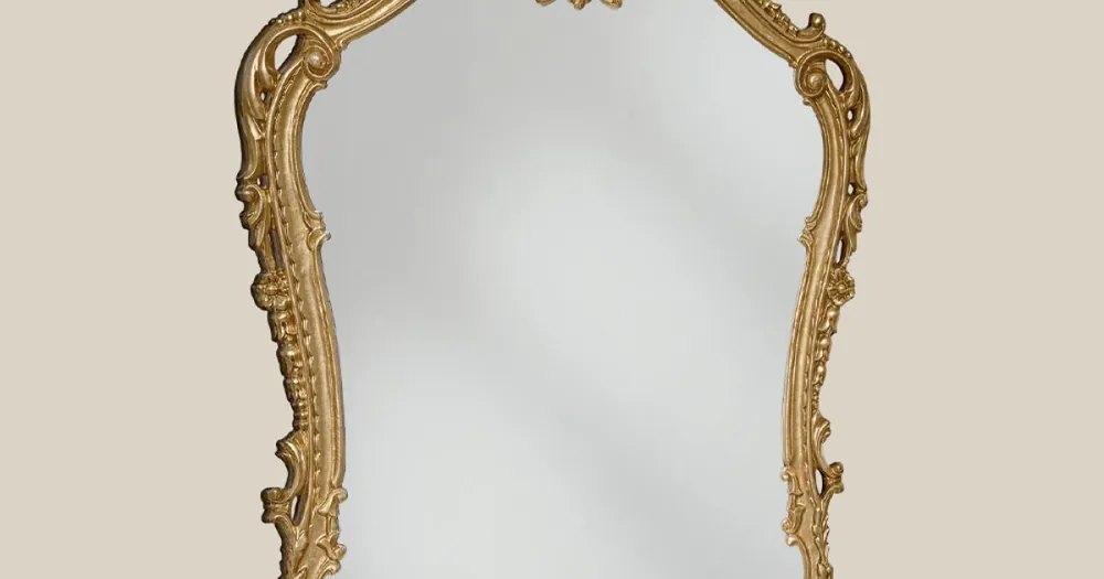 Oglindă din lemn cu cadru perforat în formă fabricată în Italia - Amazon - Livrare rapidă