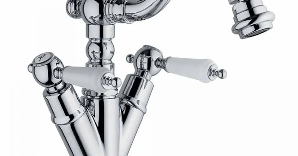 Produs lansat recent | Robinet pentru bidet cu un singur orificiu cu butoi pivotant din alamă Fabricat în Italia - Shelly